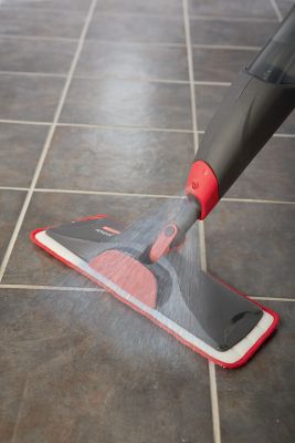 Reveal™ Microfiber Spray Mop - US 7069
