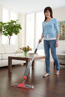 Reveal™ Microfiber Spray Mop - US 7069