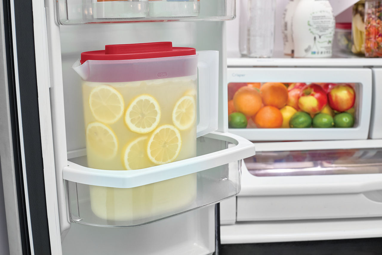 Compact Pitcher, Plastic Pitcher with Lid - US 2381