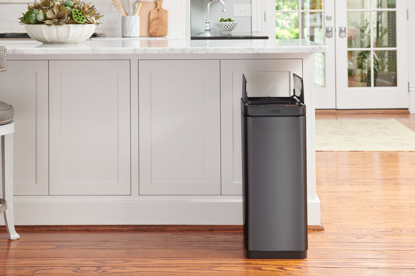 Elite™ Slim Sensor Trash Can - US 3803