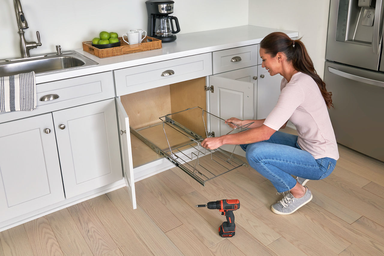 In-Cabinet Pull-Out Waste & Recycling Bins - US 0351